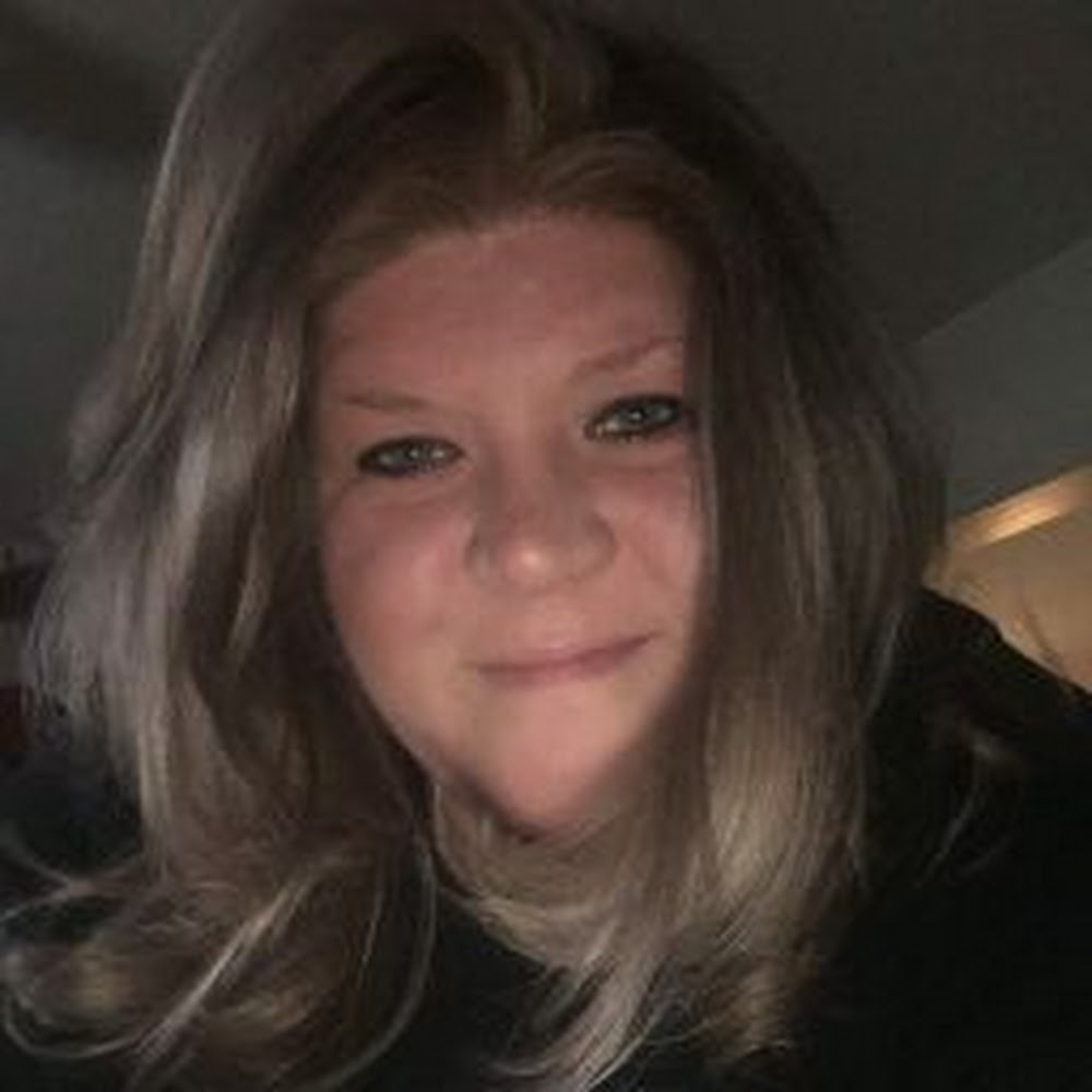 Meet your Posher, Alicia